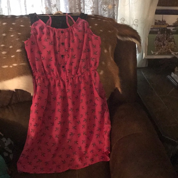 SMall /mediumJuniors Pink dress & bird pattern 7-9 - Picture 4 of 7